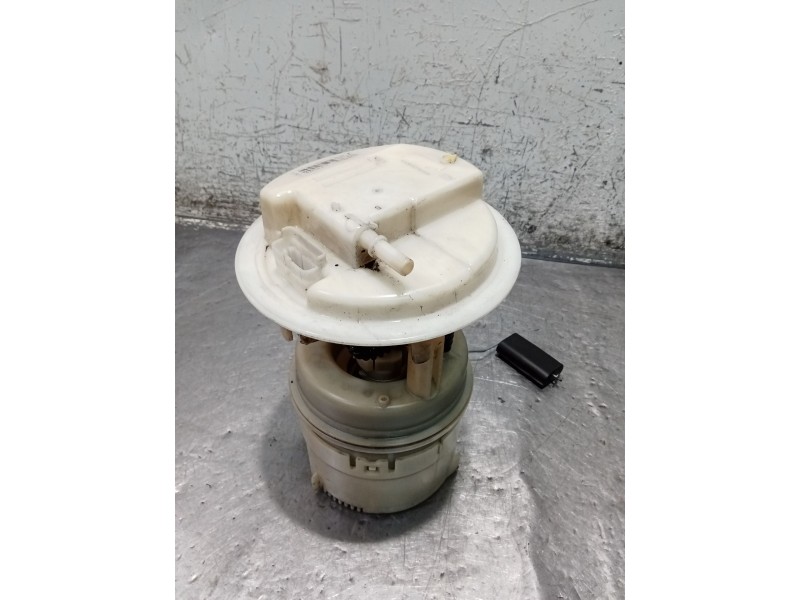 Recambio de bomba combustible para peugeot 206 sw (2e/k) 1.4 referencia OEM IAM 9642124080C  02