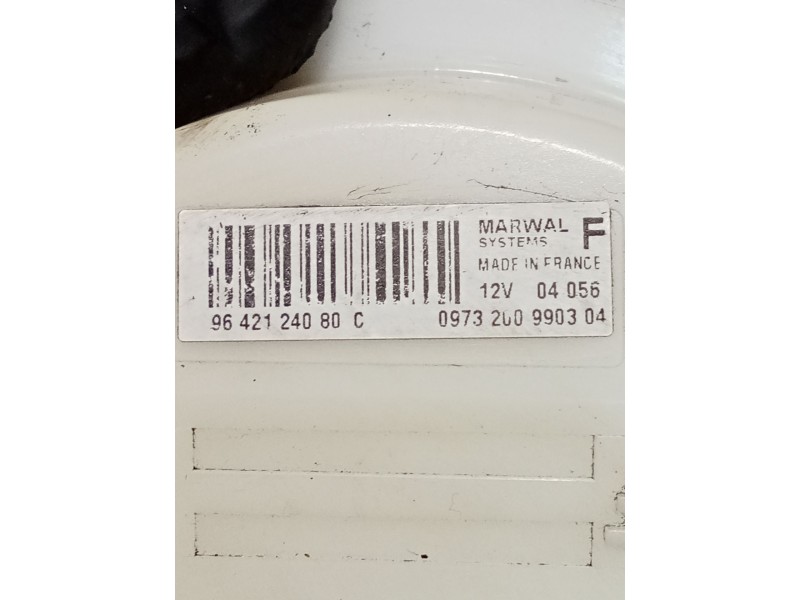 Recambio de bomba combustible para peugeot 206 sw (2e/k) 1.4 referencia OEM IAM 9642124080C  02