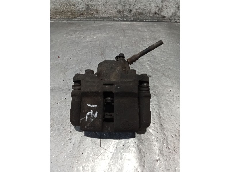 Recambio de pinza freno delantera izquierda para renault clio ii (bb_, cb_) 1.9 dti (b/cb0u) referencia OEM IAM   98