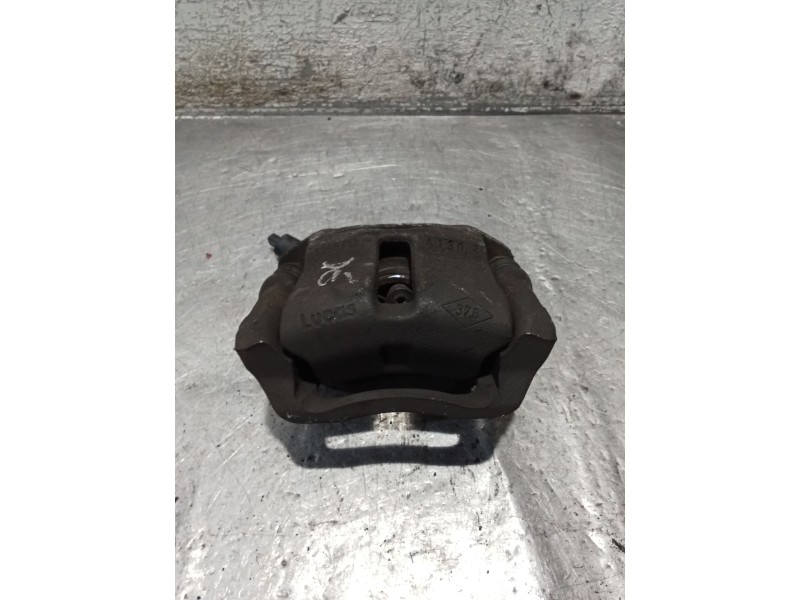 Recambio de pinza freno delantera derecha para renault clio ii (bb_, cb_) 1.9 dti (b/cb0u) referencia OEM IAM   98