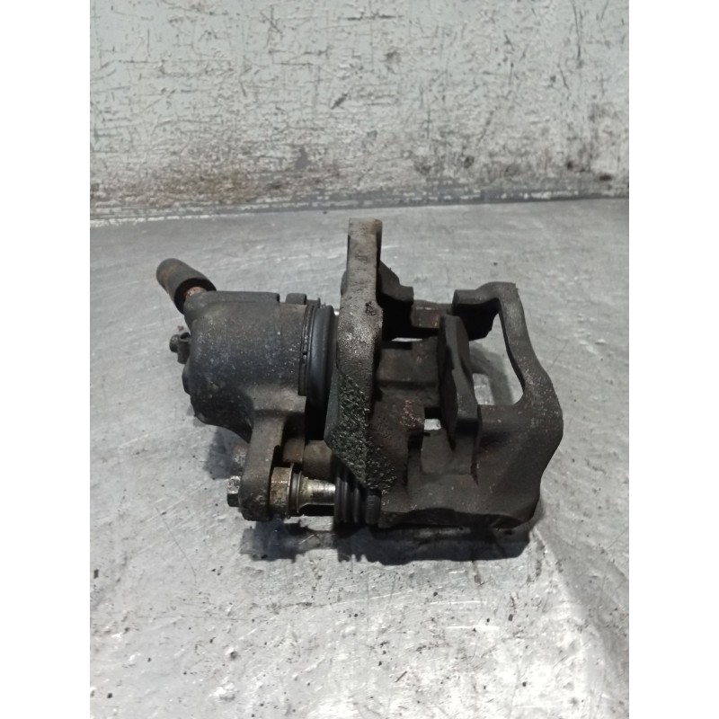 Recambio de pinza freno delantera derecha para renault clio ii (bb_, cb_) 1.9 dti (b/cb0u) referencia OEM IAM   98