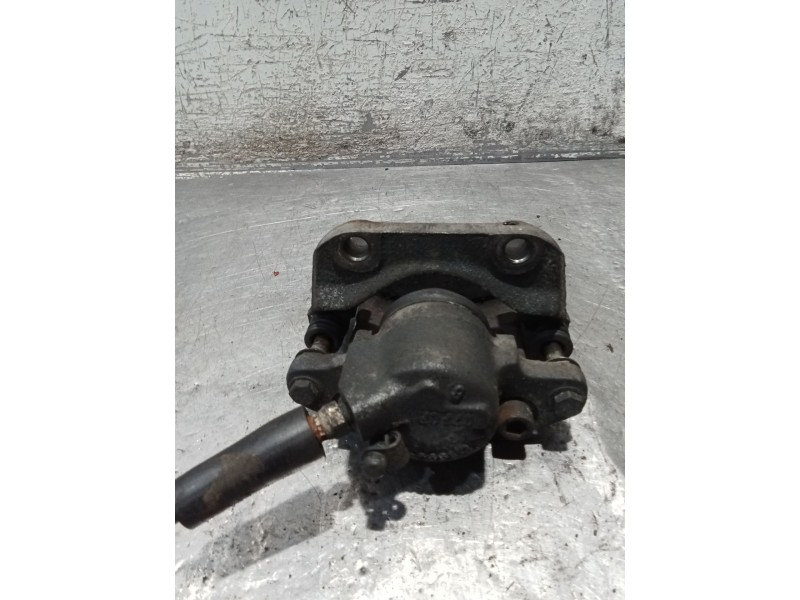 Recambio de pinza freno delantera derecha para renault clio ii (bb_, cb_) 1.9 dti (b/cb0u) referencia OEM IAM   98