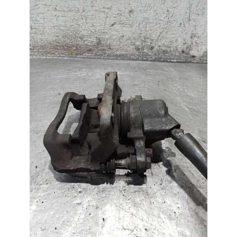 Recambio de pinza freno delantera derecha para renault clio ii (bb_, cb_) 1.9 dti (b/cb0u) referencia OEM IAM   98
