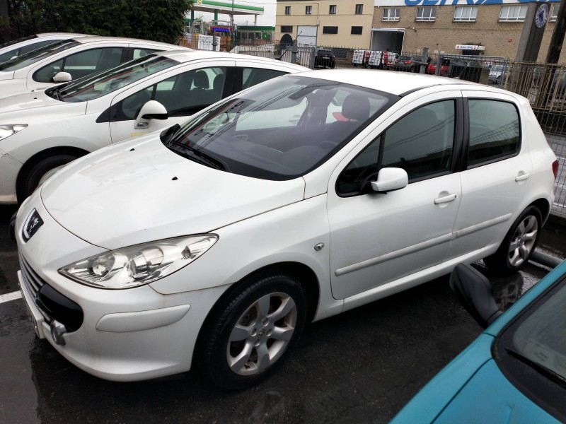 peugeot 307 berlina (s2) del año 2007