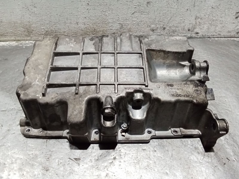 Recambio de carter para dodge caliber s referencia OEM IAM 03G103603AA BSY 06