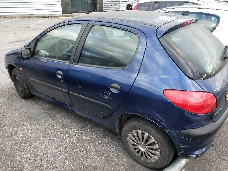 peugeot 206 berlina del año 1999