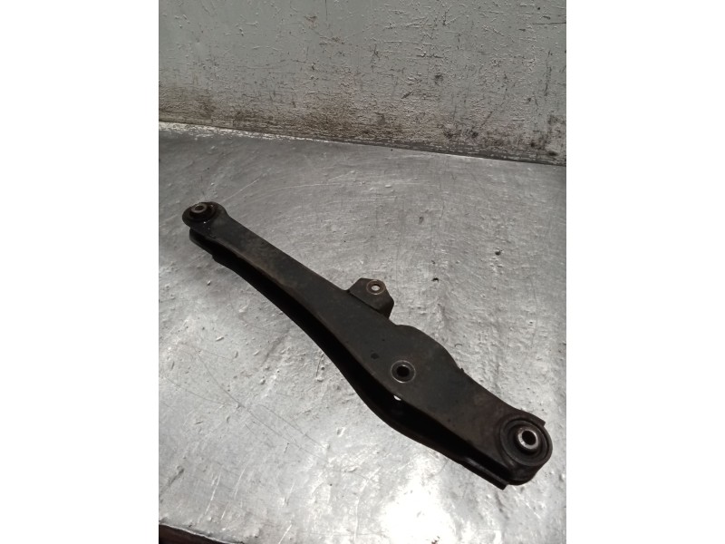 Recambio de brazo suspension inferior trasero derecho para dodge caliber s referencia OEM IAM   06