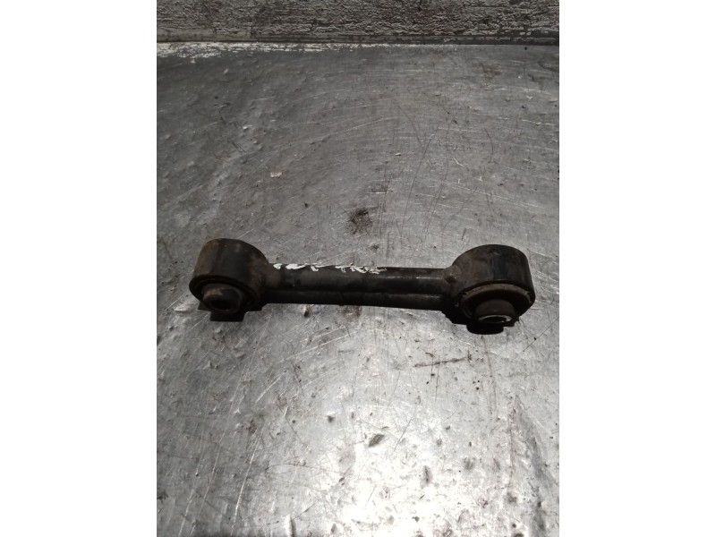 Recambio de brazo suspension inferior trasero derecho para dodge caliber s referencia OEM IAM   06