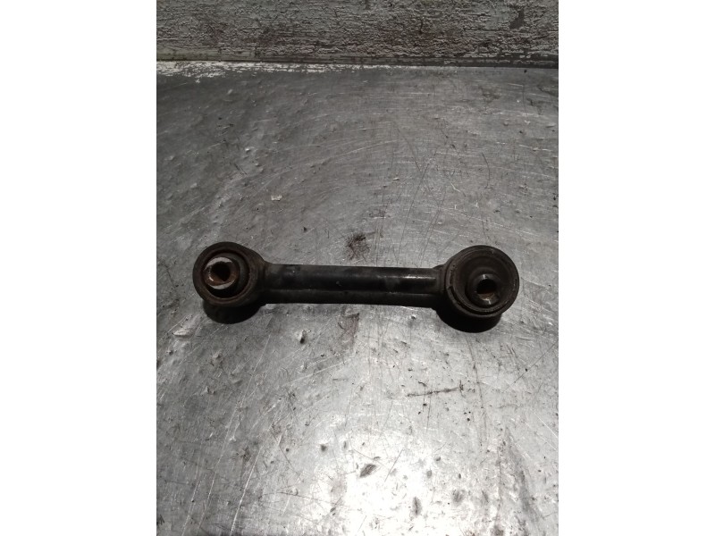 Recambio de brazo suspension inferior trasero derecho para dodge caliber s referencia OEM IAM   06