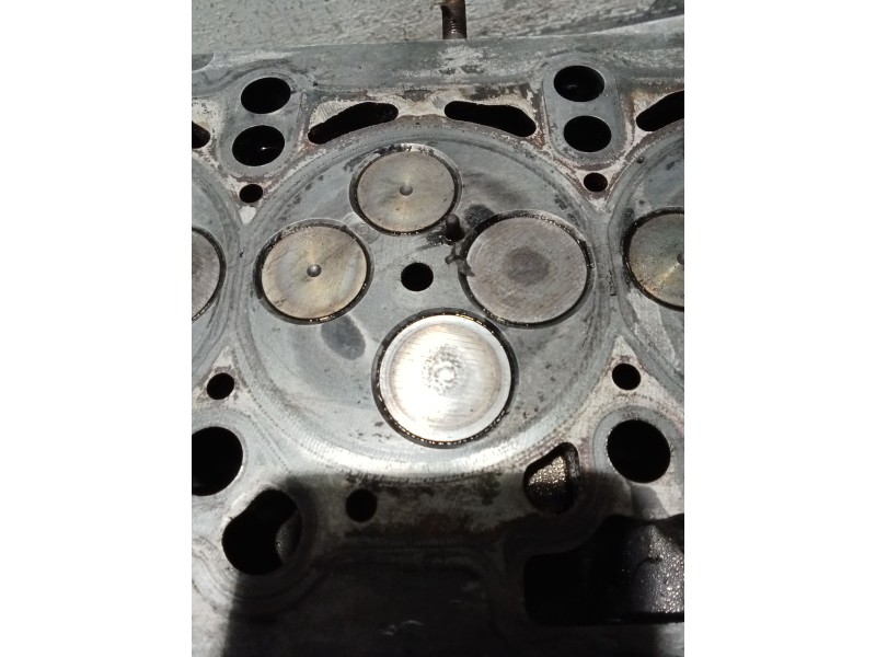 Recambio de culata para dodge caliber s referencia OEM IAM 03G103373A BSY 06