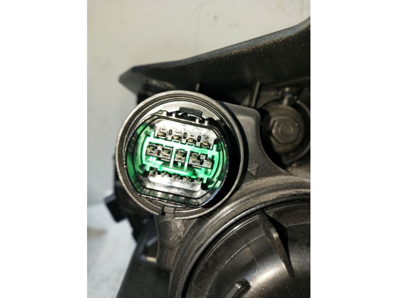 Recambio de faro derecho para kia ceed business referencia OEM IAM J792111020 92102J7500 2112134191SL01 22