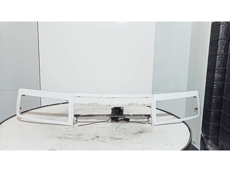 Recambio de rejilla delantera para chrysler le baron turbo cabrio referencia OEM IAM   LEBARON