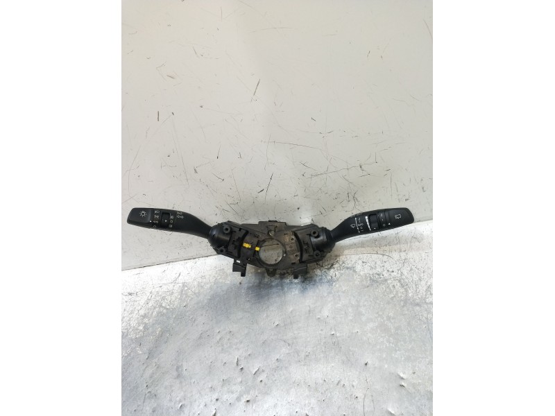 Recambio de mando luces para kia ceed business referencia OEM IAM 93404J7960 2201040000516 22