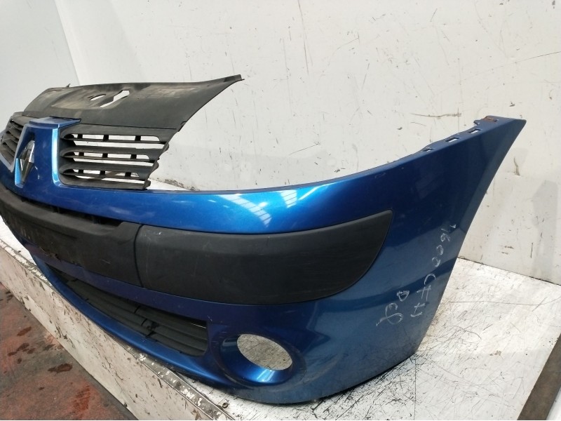 Recambio de paragolpes delantero para renault clio ii (bb_, cb_) 1.2 (bb0a, bb0f, bb10, bb1k, bb28, bb2d, bb2h, cb0a,... referen