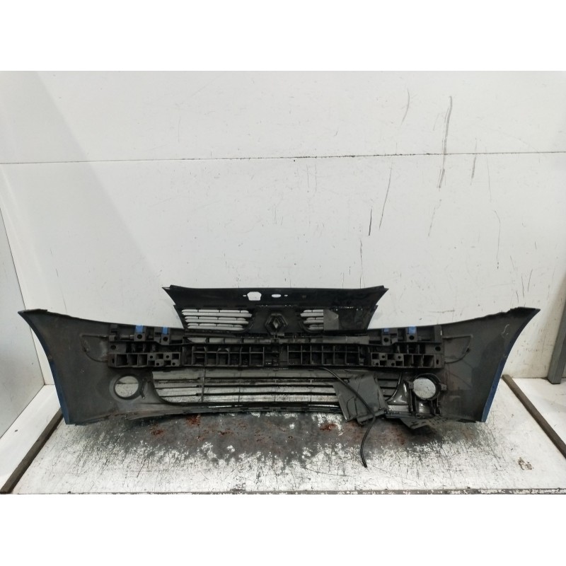 Recambio de paragolpes delantero para renault clio ii (bb_, cb_) 1.2 (bb0a, bb0f, bb10, bb1k, bb28, bb2d, bb2h, cb0a,... referen