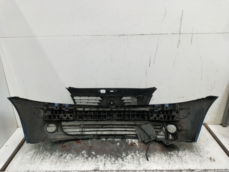 Recambio de paragolpes delantero para renault clio ii (bb_, cb_) 1.2 (bb0a, bb0f, bb10, bb1k, bb28, bb2d, bb2h, cb0a,... referen