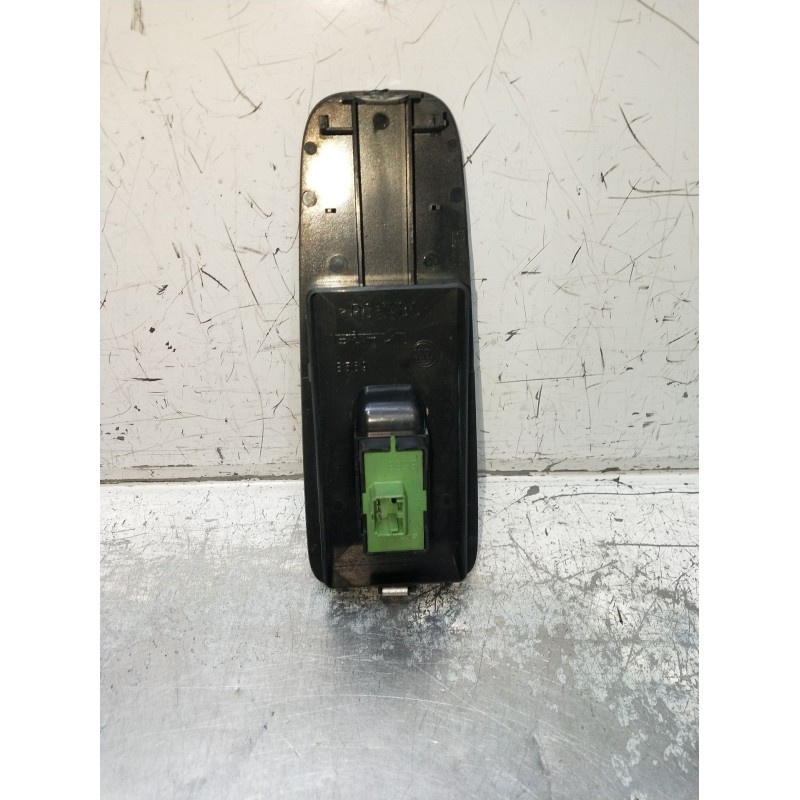 Recambio de mando elevalunas delantero derecho para fiat ducato furgoneta (250_) 130 multijet 2,3 d 4x4 referencia OEM IAM 07355