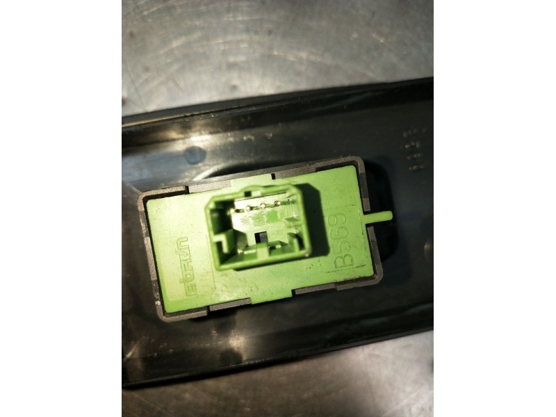 Recambio de mando elevalunas delantero derecho para fiat ducato furgoneta (250_) 130 multijet 2,3 d 4x4 referencia OEM IAM 07355