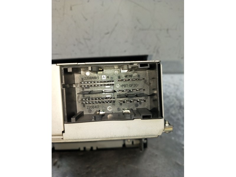 Recambio de sistema audio / radio cd para fiat ducato furgoneta (250_) 130 multijet 2,3 d 4x4 referencia OEM IAM 07356232340 006