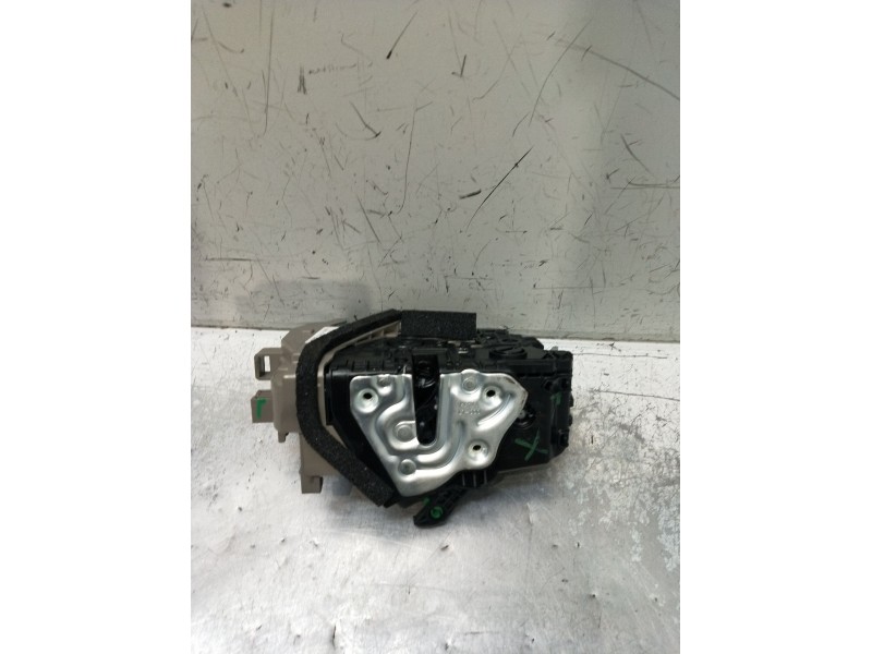 Recambio de motor cierre centralizado trasero izquierdo para kia ceed business referencia OEM IAM 21091081410J7000  22 5P