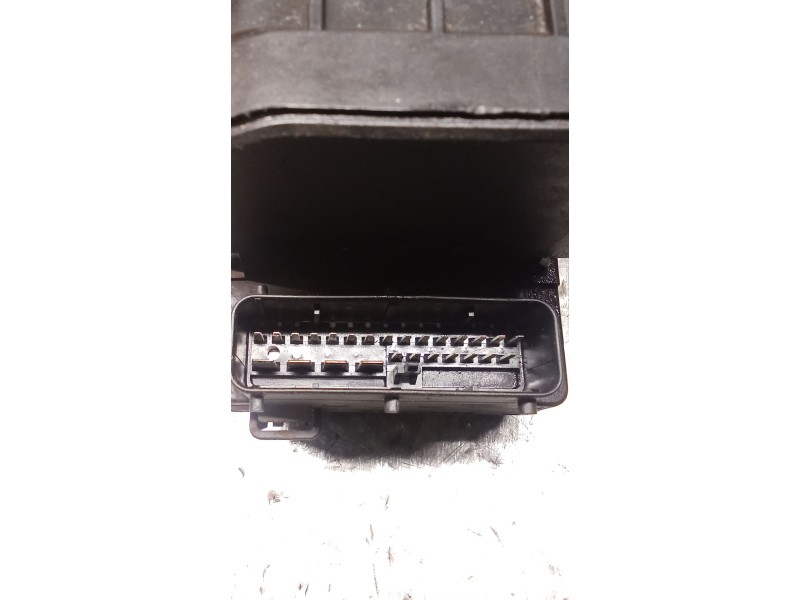 Recambio de abs para toyota yaris (ncp1/nlp1/scp1) 1.4 turbodiesel cat referencia OEM IAM 0273004994 0265218661 445100D012