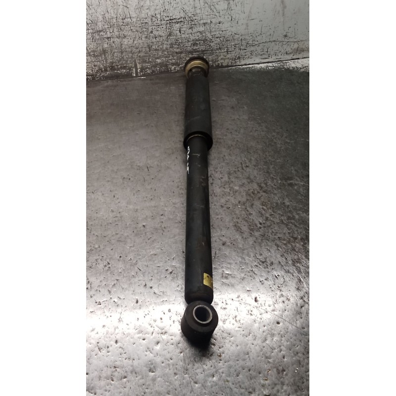 Recambio de amortiguador trasero derecho para toyota yaris (ncp1/nlp1/scp1) 1.4 turbodiesel cat referencia OEM IAM   03