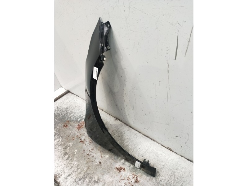 Recambio de aleta delantera derecha para kia ceed business referencia OEM IAM   