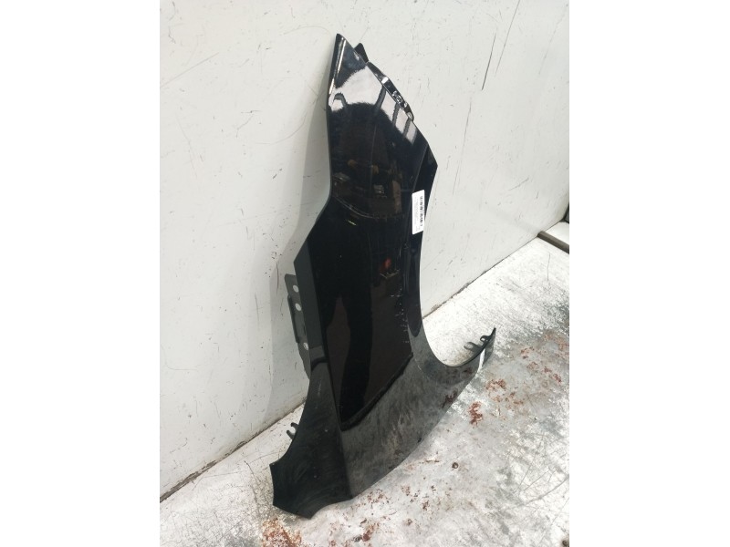 Recambio de aleta delantera derecha para kia ceed business referencia OEM IAM   