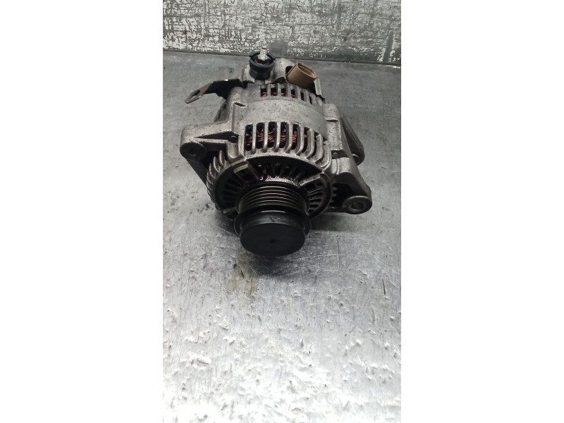 Recambio de alternador para toyota yaris (ncp1/nlp1/scp1) 1.4 turbodiesel cat referencia OEM IAM 5341610  03