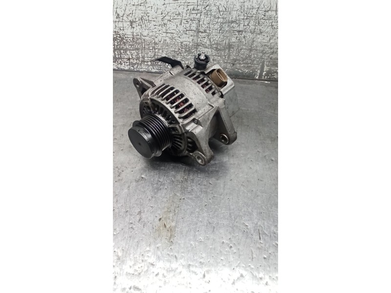 Recambio de alternador para toyota yaris (ncp1/nlp1/scp1) 1.4 turbodiesel cat referencia OEM IAM 5341610  03