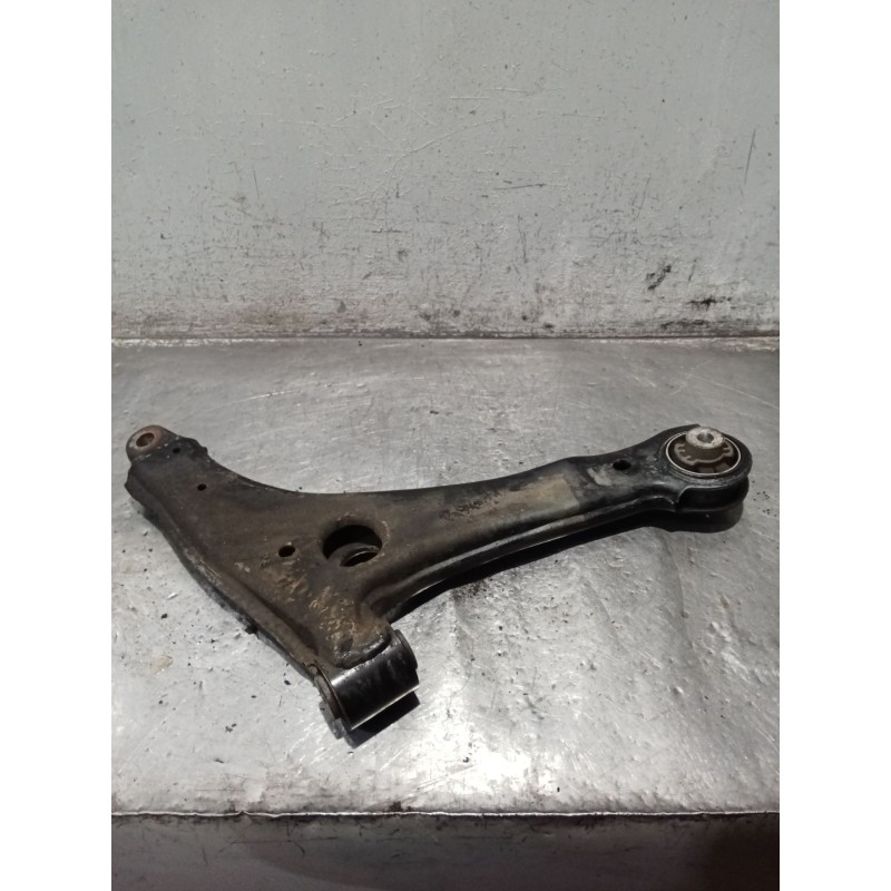 Recambio de brazo suspension inferior delantero izquierdo para mercedes-benz sprinter iii furgón fwd referencia OEM IAM A9103330