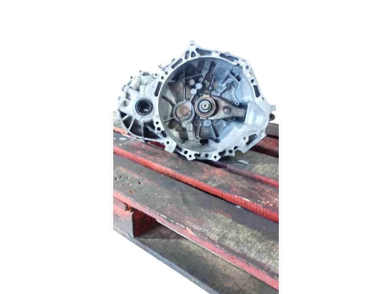Recambio de caja cambios para toyota yaris (ncp1/nlp1/scp1) 1.4 turbodiesel cat referencia OEM IAM P050802204 5V 