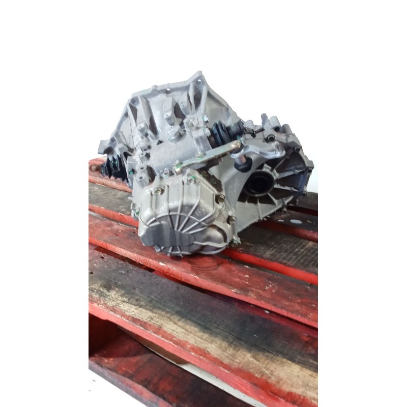 Recambio de caja cambios para toyota yaris (ncp1/nlp1/scp1) 1.4 turbodiesel cat referencia OEM IAM P050802204 5V 