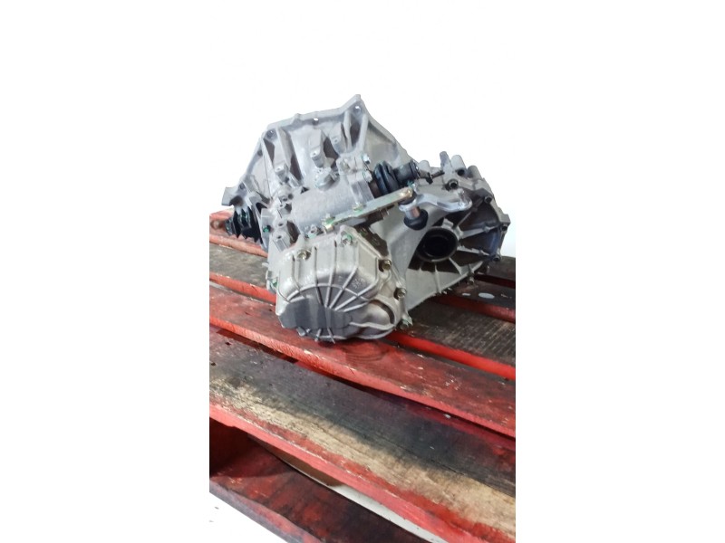 Recambio de caja cambios para toyota yaris (ncp1/nlp1/scp1) 1.4 turbodiesel cat referencia OEM IAM P050802204 5V 