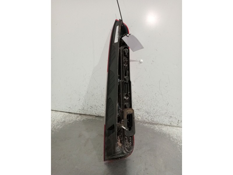 Recambio de piloto trasero izquierdo para ford c-max (dm2) 1.6 referencia OEM IAM   