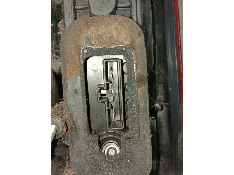 Recambio de piloto trasero izquierdo para ford c-max (dm2) 1.6 referencia OEM IAM   