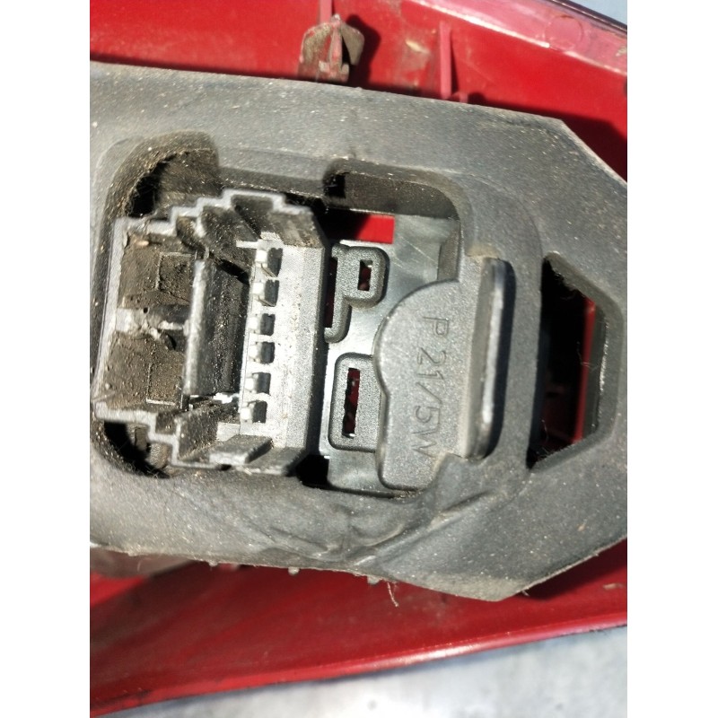 Recambio de piloto trasero derecho para renault clio ii (bb_, cb_) 1.9 dti (b/cb0u) referencia OEM IAM   98