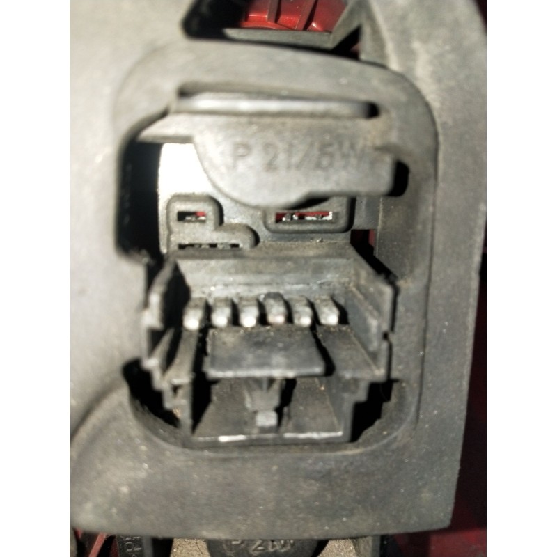 Recambio de piloto trasero izquierdo para renault clio ii (bb_, cb_) 1.9 dti (b/cb0u) referencia OEM IAM   98