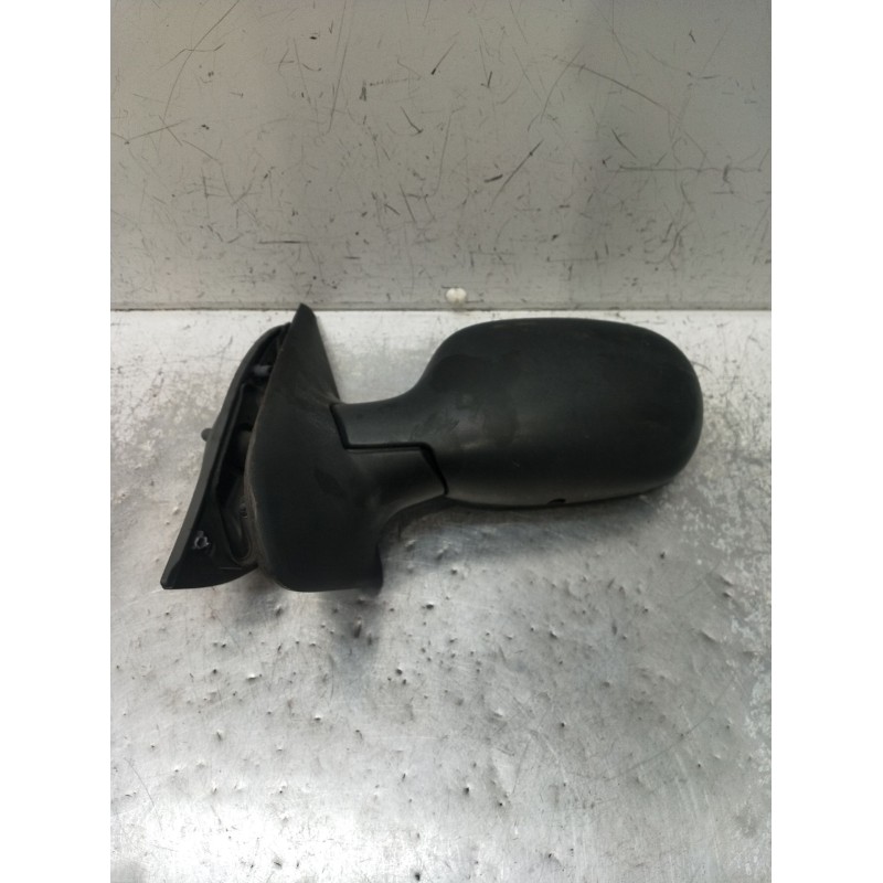 Recambio de retrovisor izquierdo para renault clio ii (bb_, cb_) 1.9 dti (b/cb0u) referencia OEM IAM  MANUAL 98