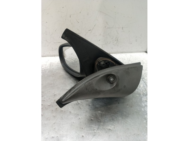 Recambio de retrovisor izquierdo para renault clio ii (bb_, cb_) 1.9 dti (b/cb0u) referencia OEM IAM  MANUAL 98