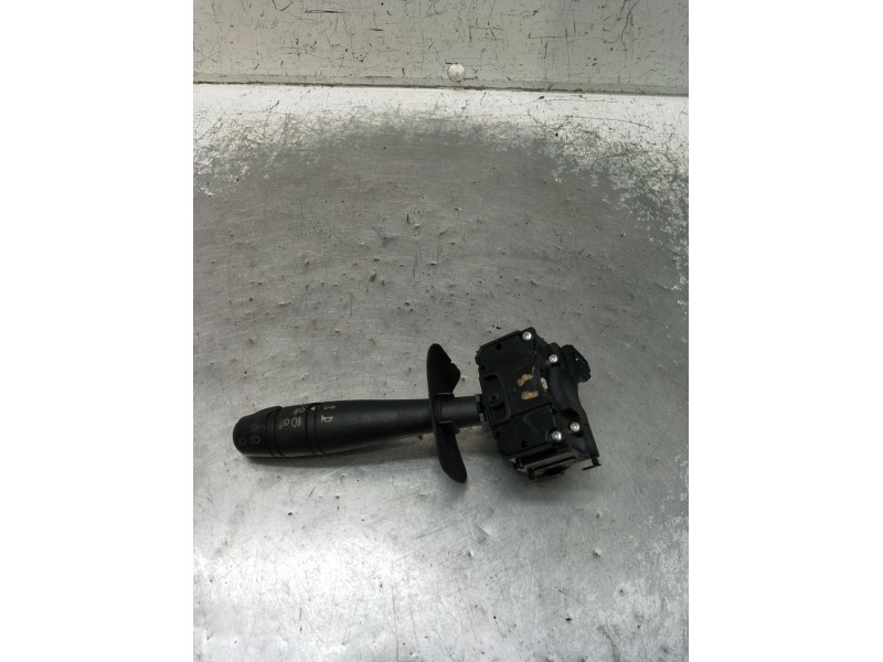 Recambio de mando luces para renault clio ii (bb_, cb_) 1.9 dti (b/cb0u) referencia OEM IAM 37008A E1025 98