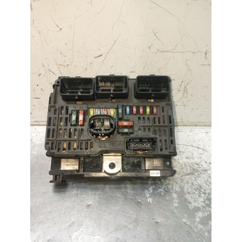 Recambio de caja reles / fusibles para peugeot 407 (6d_) 2.0 hdi 135 (6drhrh, 6drhre, 6drhrg, 6drhrj) referencia OEM IAM 9656086