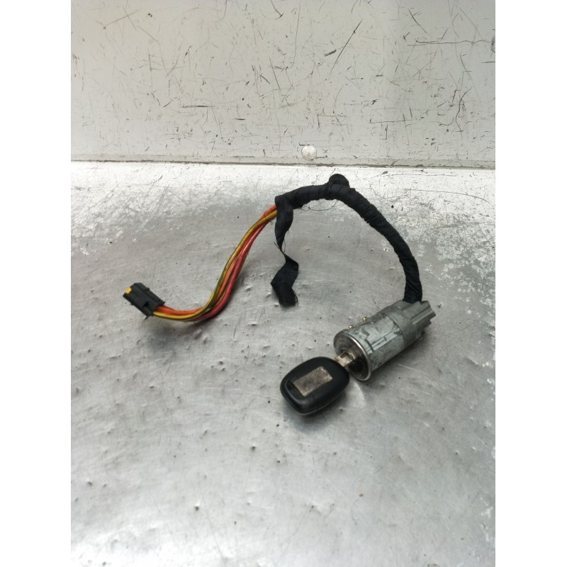 Recambio de conmutador de arranque para renault clio ii (bb_, cb_) 1.9 dti (b/cb0u) referencia OEM IAM   98