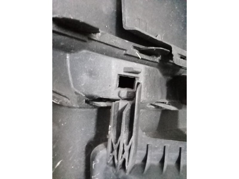 Recambio de paragolpes delantero para peugeot 407 (6d_) 2.0 hdi 135 (6drhrh, 6drhre, 6drhrg, 6drhrj) referencia OEM IAM   