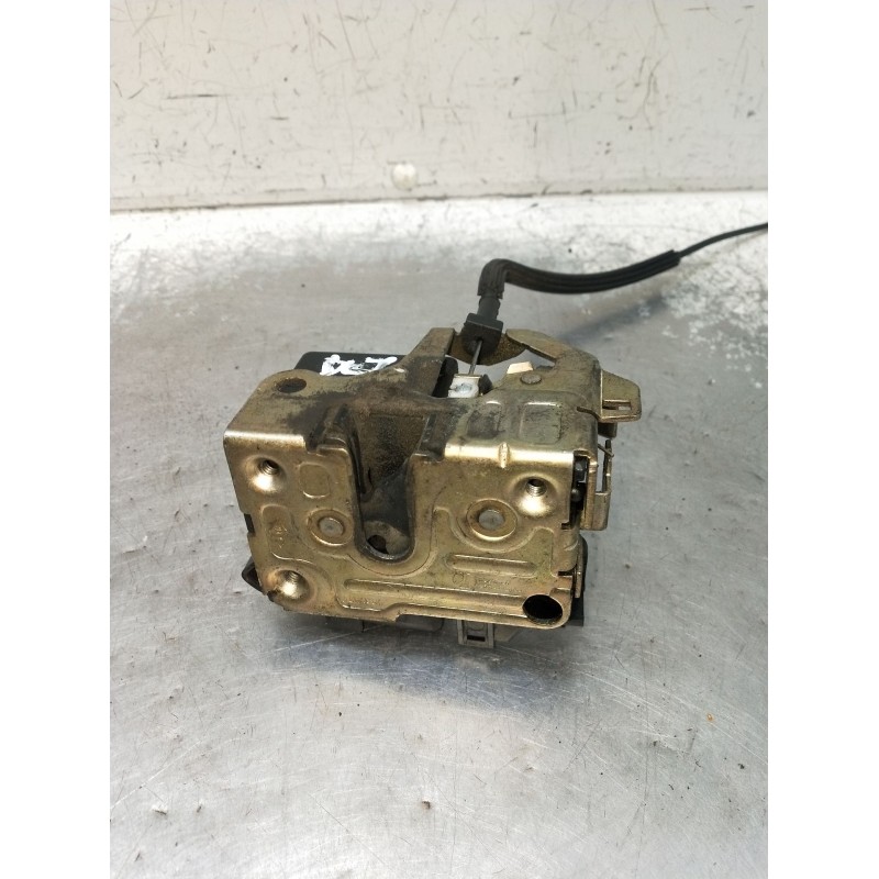 Recambio de motor cierre centralizado delantero derecho para renault clio ii (bb_, cb_) 1.9 dti (b/cb0u) referencia OEM IAM   98