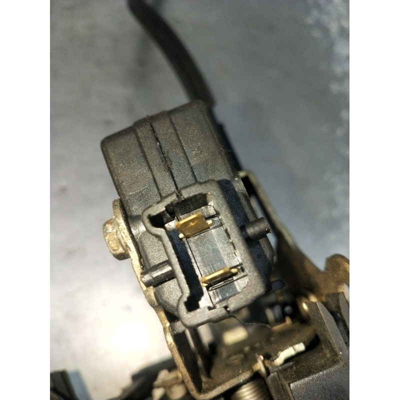 Recambio de motor cierre centralizado delantero derecho para renault clio ii (bb_, cb_) 1.9 dti (b/cb0u) referencia OEM IAM   98