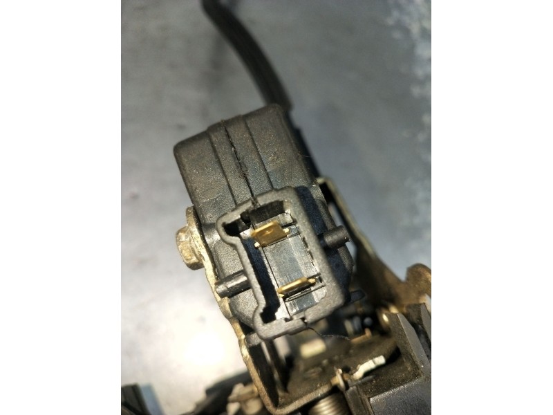 Recambio de motor cierre centralizado delantero derecho para renault clio ii (bb_, cb_) 1.9 dti (b/cb0u) referencia OEM IAM   98