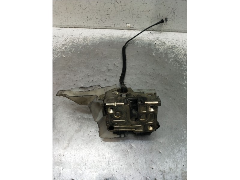 Recambio de motor cierre centralizado delantero izquierdo para renault clio ii (bb_, cb_) 1.9 dti (b/cb0u) referencia OEM IAM   