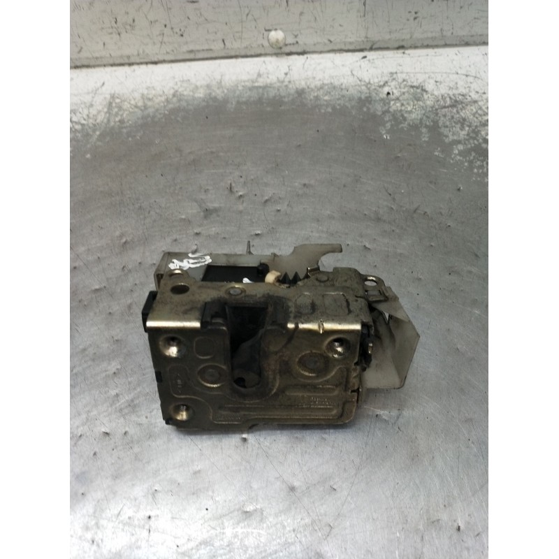 Recambio de motor cierre centralizado trasero derecho para renault clio ii (bb_, cb_) 1.9 dti (b/cb0u) referencia OEM IAM   98 5