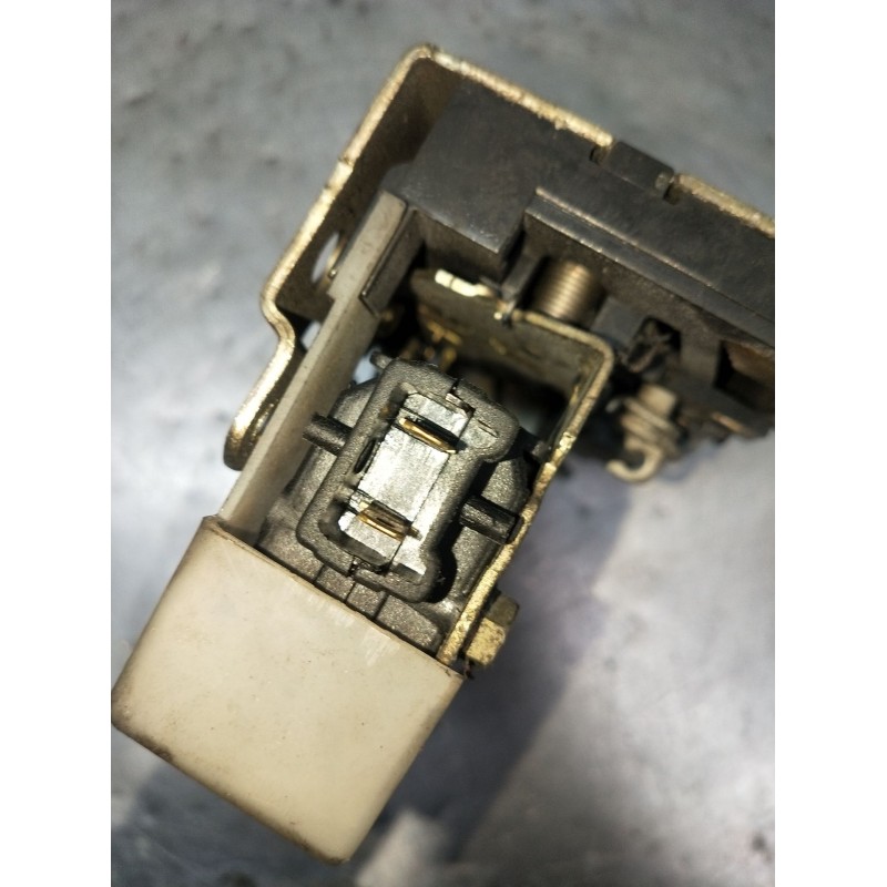 Recambio de motor cierre centralizado trasero derecho para renault clio ii (bb_, cb_) 1.9 dti (b/cb0u) referencia OEM IAM   98 5